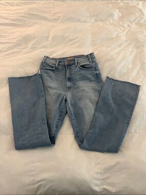 MOTHER Jeans “The Hustler Ankle Fray”